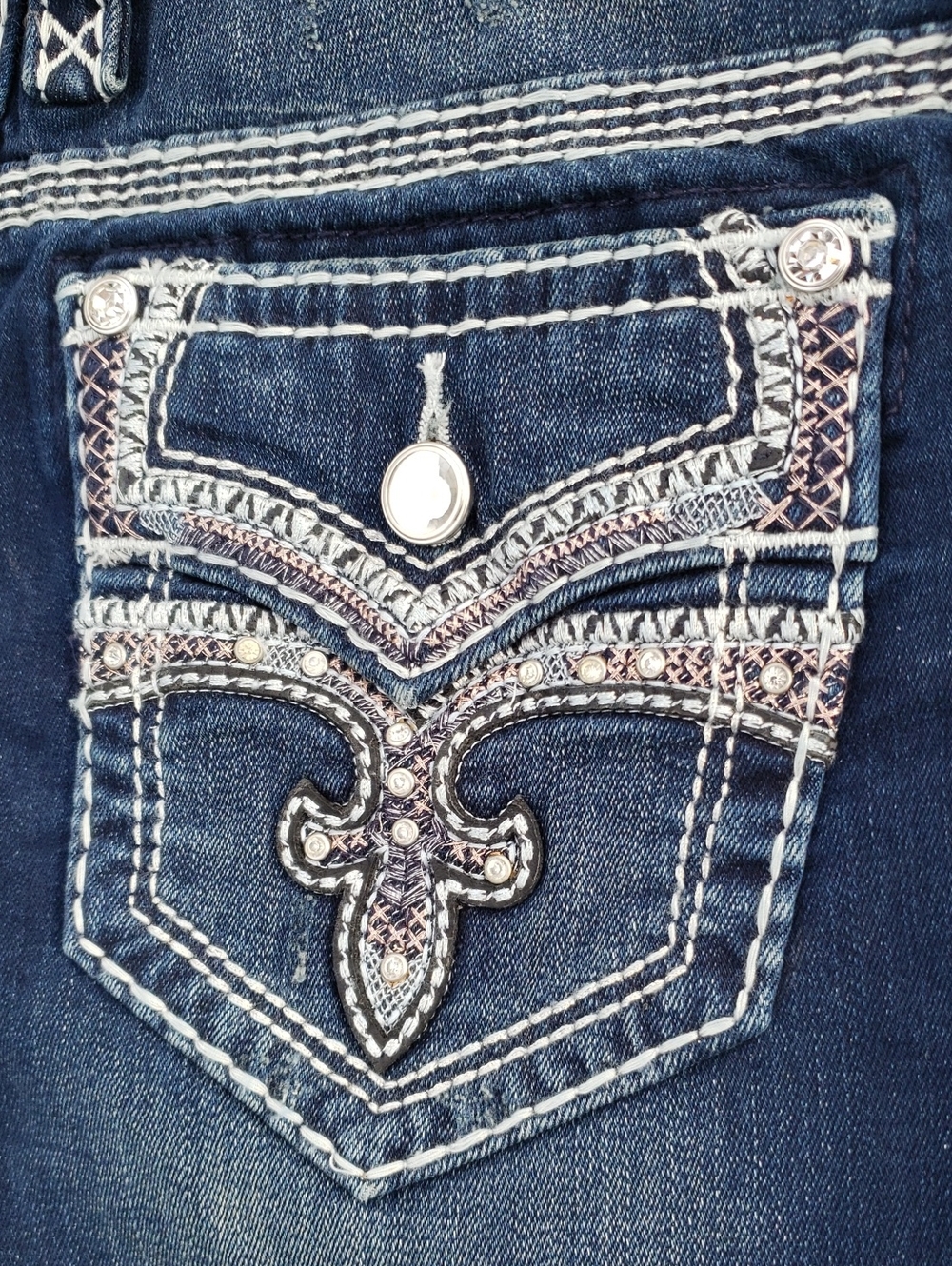 Rock Revival Jean Short Shorts Celinda Size 30 NWT - Picture 2 of 11
